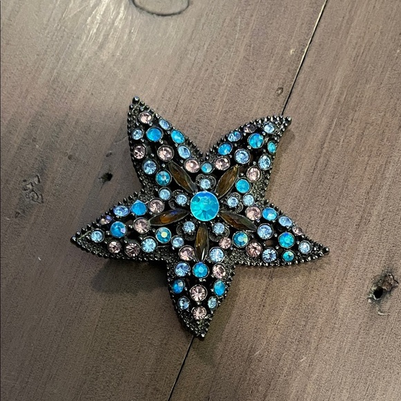 Jewelry - Starfish Brooch with Blue and Pink Crystals​